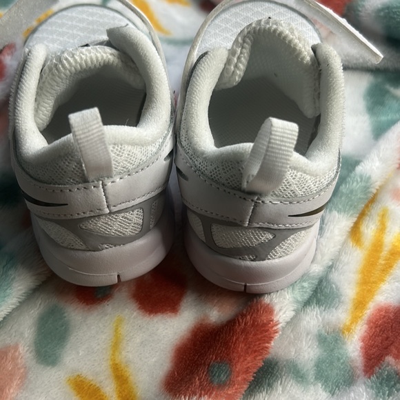 Toddler white Nikes - Picture 3 of 4